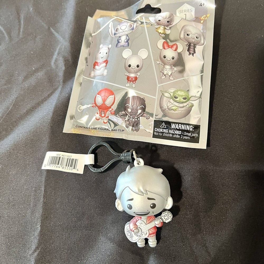 Disney 100 Platinum * Silver Coco W/ Guitar Clip * Blind Bag Monogram Keychain
